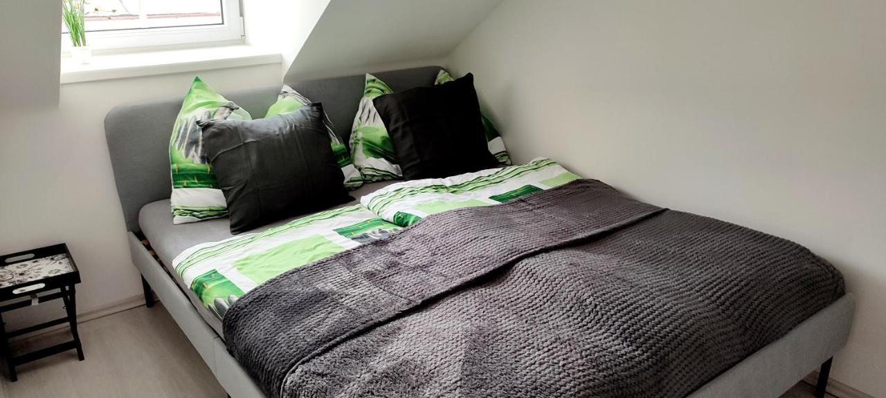 Apartman - Cafe Princ Pod Hradem Wifi, Klima Sternberk Exterior photo
